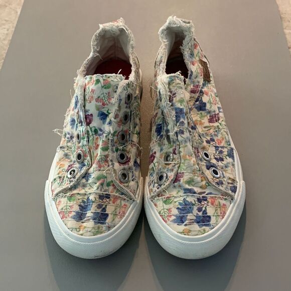 BlowFish Fashion Sneakers  - Picture 2 of 6